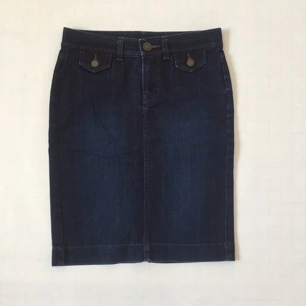 Vintage Uniqlo Slim Fit Slit Back Stretch Skirt 27